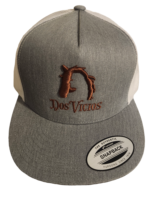 Dos Vicios Trucker Hat